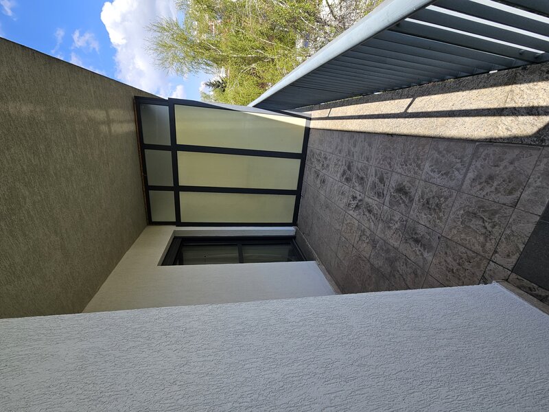 Dorobanti, Capitale,