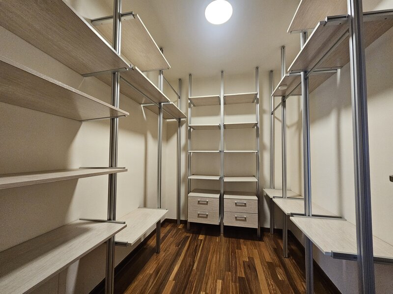 Dorobanti, Capitale,